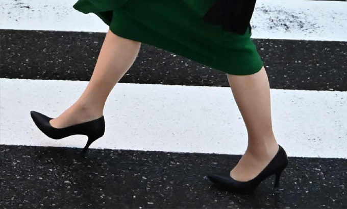 najnowsze wiadomości o firmie Jakiego rodzaju lakier do butów wybrać do namoczenia skórzanych sandałów do konserwacji? 0